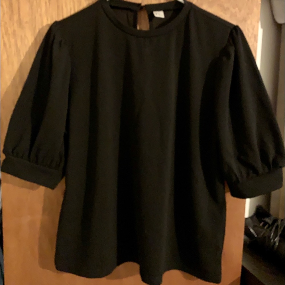 Size XL Black Puff Sleeve Blouse